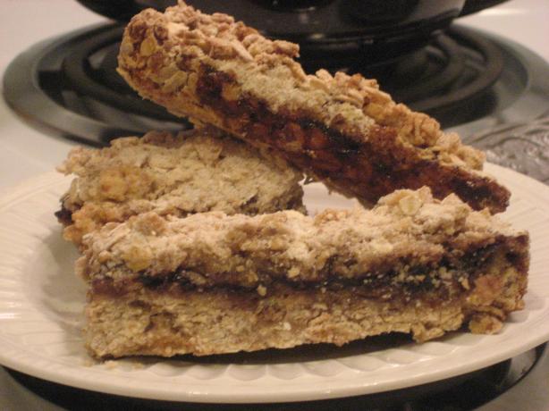 Deceptively Delicious Blueberry Oatmeal Bars (With Spinach). Photo by free-free