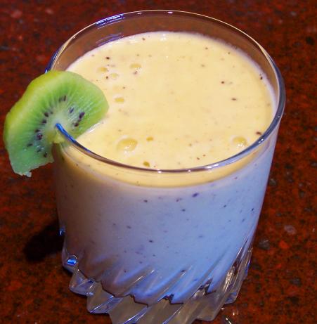 Kiwi Pear Smoothie. Photo by Rita~