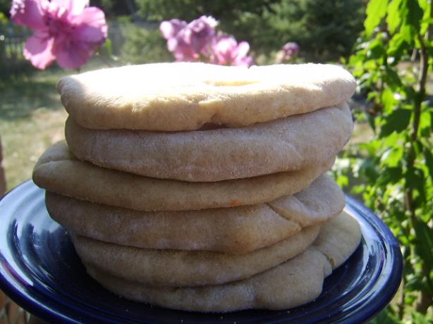 Whole Wheat Pita Bread. Photo by LifeIsGood