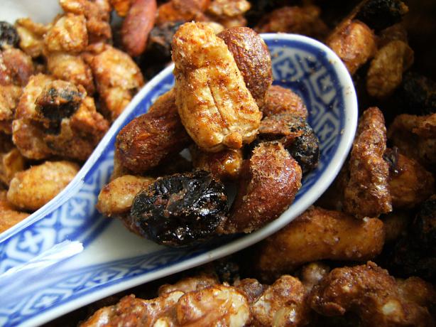 Sweet and Sassy Mixed Nuts. Photo by Lalaloula