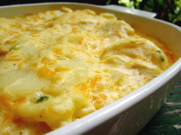 Cheesy Potatoes. Photo by gailanng