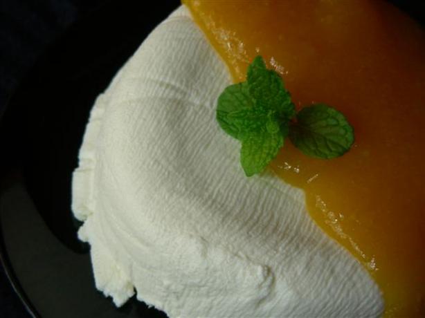 Coeur a La Creme With Apricot Sauce. Photo by kiwidutch