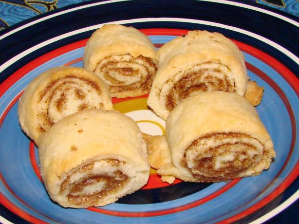 Pie Crust Cinnamon Rolls. Photo by Boomette