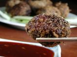 Panko Crusted Meatballs Wrapped in Lettuce Cups