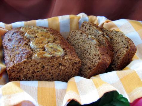 Low-Fat, High-Fiber Yummy Banana Bread. Photo by Annacia