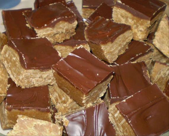 Easy and Delicious Peanut Butter Fudge. Photo by Karen=^..^=