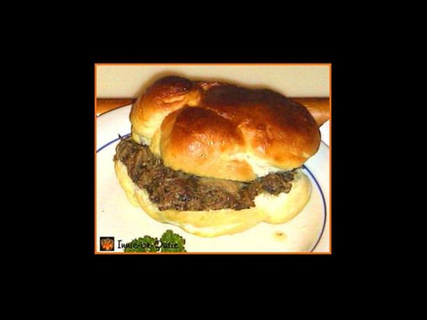 Pesto-Pork Burgers. Photo by IOjaw