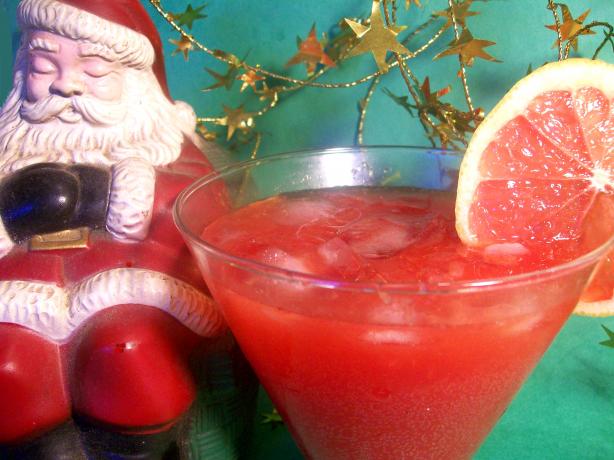 Santa Sipper Punch (Non-Alcoholic). Photo by Sharon123