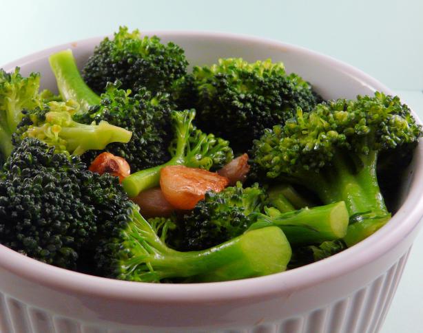 Mexican Roasted Garlic & Broccoli. Photo by PaulaG