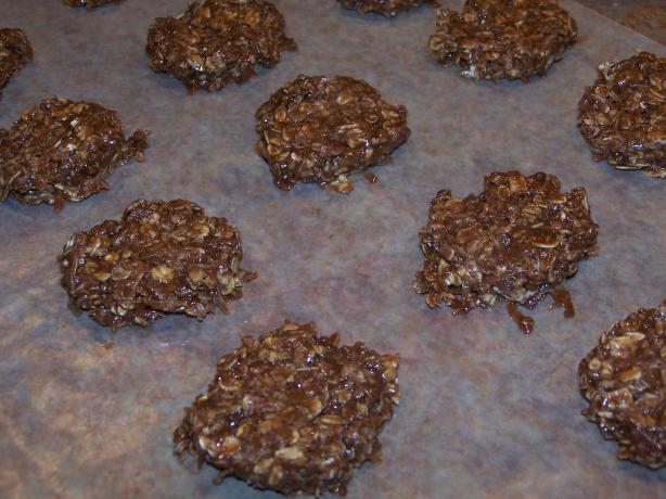 The Best No Bake Chocolate Oatmeal Cookies. Photo by QueenJellyBean