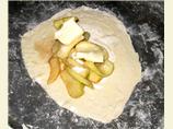 Easy Apple Mini-Pies (Apple Pie). Photo by Bone Man