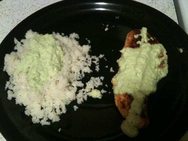 Chili Chicken With Avocado Sauce. Photo by vdm86
