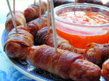 Pigs in Blankets-Bacon and Sausage Rolls for Christmas Trimmings