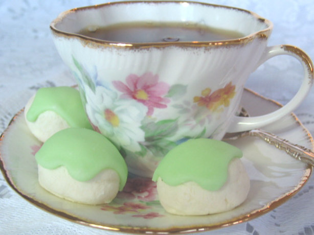 Almond Iced Shortbread Balls (Gluten Free). Photo by Queen Bead