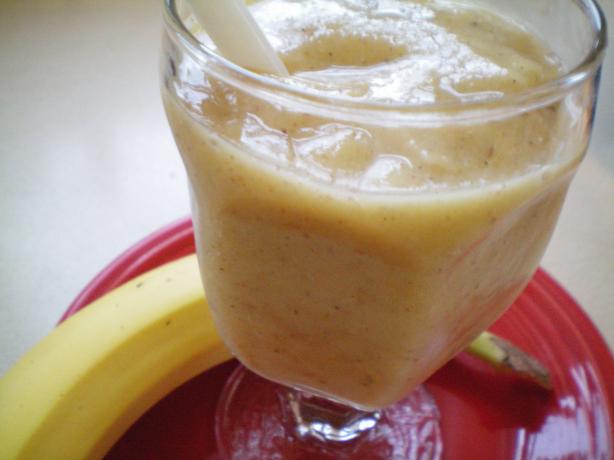 Tropical "fruit Bowl" Shake. Photo by CoffeeB