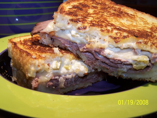 Green Chili Roast Beef Sandwiches. Photo by **Tinkerbell**