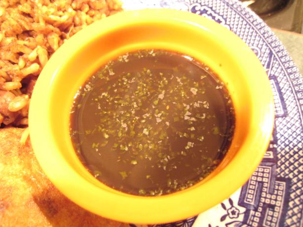 Imli Aur Dhaniye Ki Hari Chutney (Tamarind & Cilantro Dip). Photo by Georgiapea