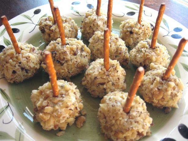 Gorgonzola and Cream Cheese Balls. Photo by mary winecoff
