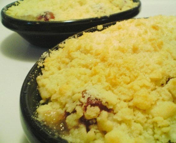 Pear and Sultana Crumble. Photo by 2Bleu
