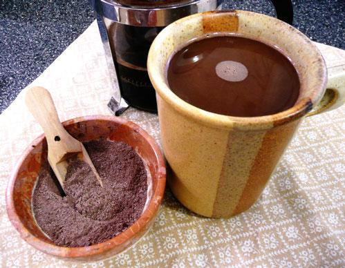 Low-Fat Chocolate Creamer. Photo by Mikekey