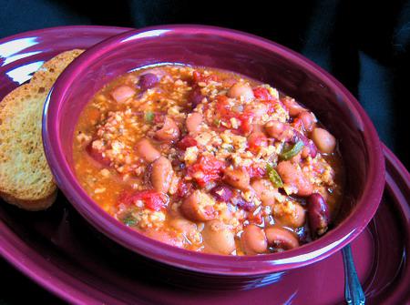 Low Fat Chili Made With Fat-Free Ground Turkey, 210 Calories Per. Photo by Annacia