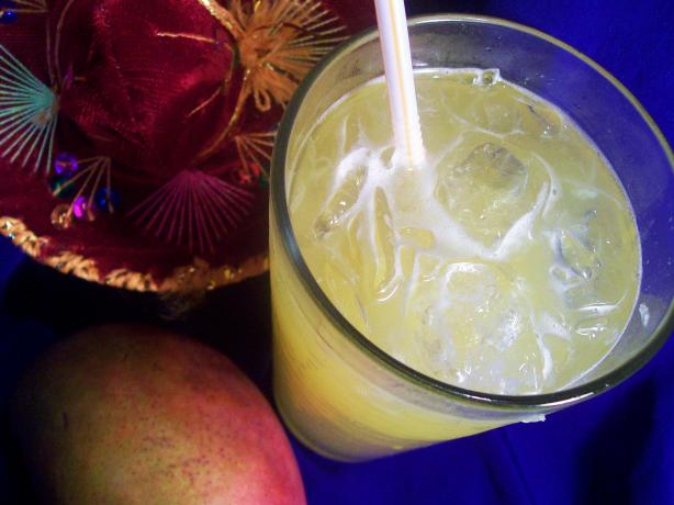 Non-Alcoholic Mango Margaritas. Photo by Sharon123