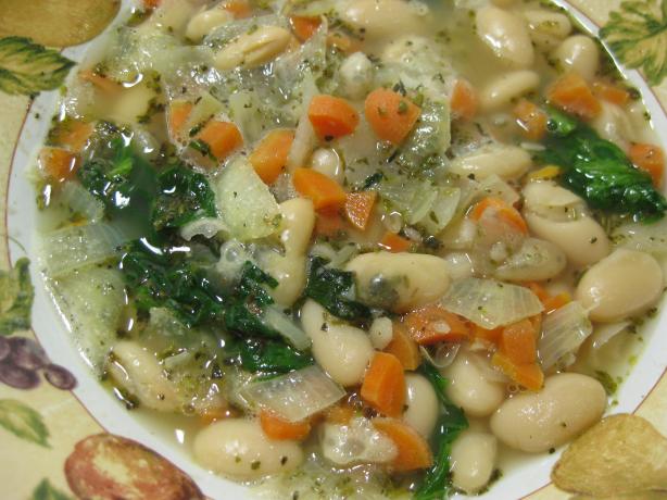 Quick & Easy Tuscan Bean Soup. Photo by Charlotte J