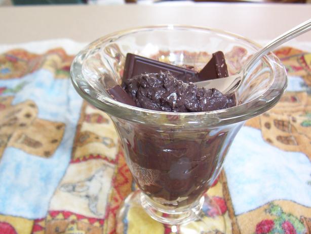 Easy and Healthy Dark Chocolate Mousse. Photo by WiGal
