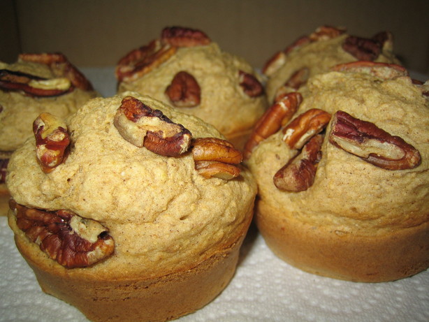 Low-Fat Maple Cinnamon Muffins. Photo by brokenburner