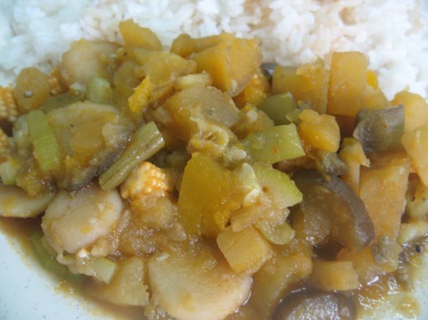 Thai Vegetable Curry. Photo by Enjolinfam