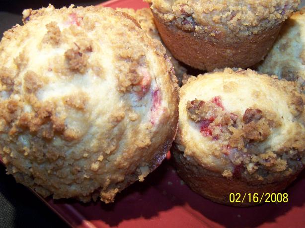 Strawberry Sweetheart Streusel Muffins. Photo by **Tinkerbell**