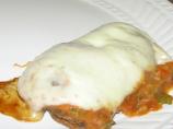 Cheesy Roasted Garlic and Tomato Chicken. Photo by Ewalla