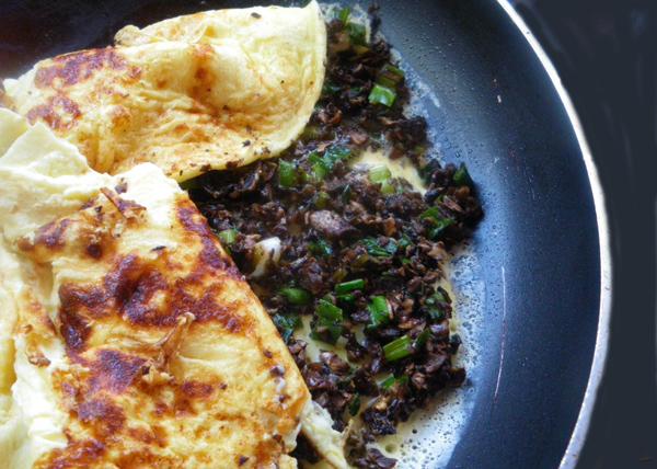 Green Onion and Mushroom Omelet. Photo by Bergy