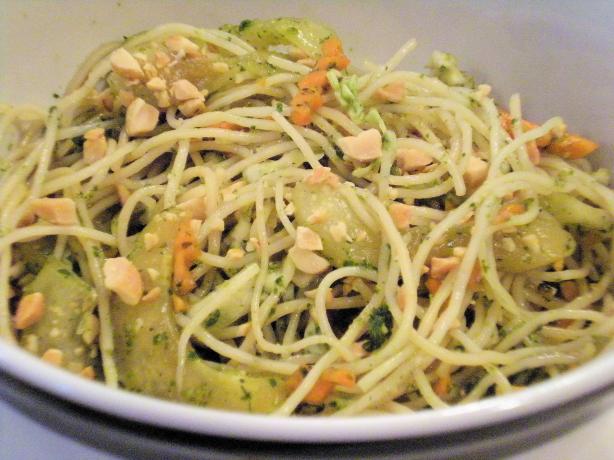 Vietnamese Rice Noodle Salad. Photo by Mama's Kitchen (Hope)