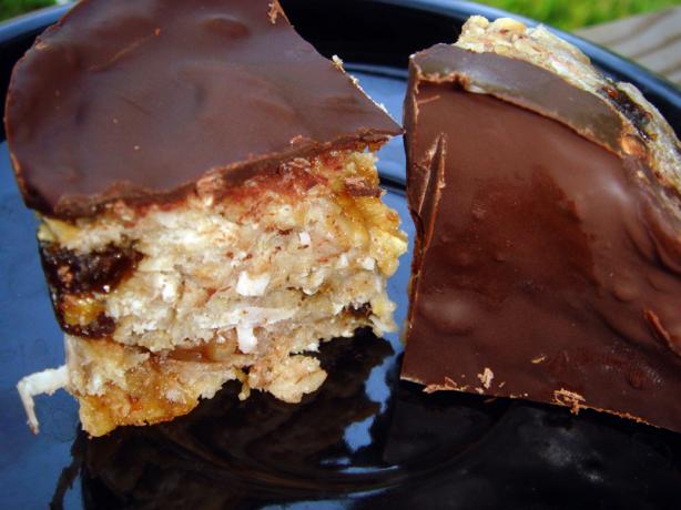 Yummy Banana- Oat Bars. Photo by Xanthia