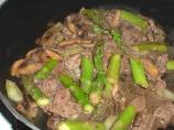 Black Pepper Beef and Asparagus Stir Fry