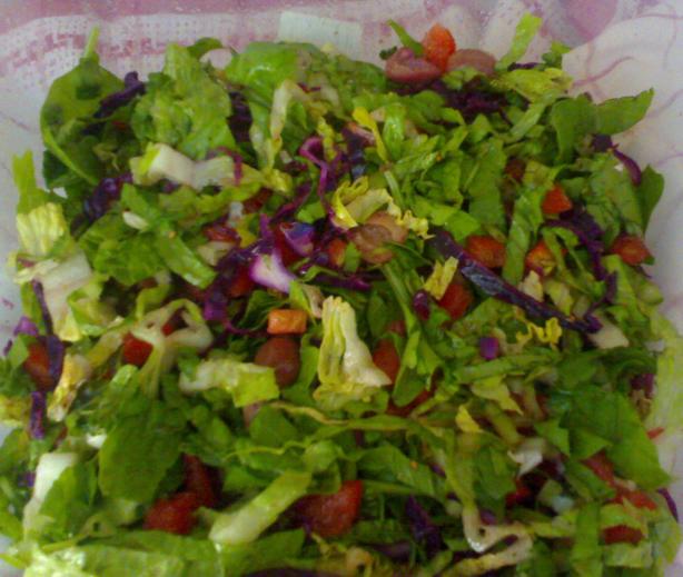 California Pizza Kitchen White Balsamic Provencal Salad. Photo by hoda