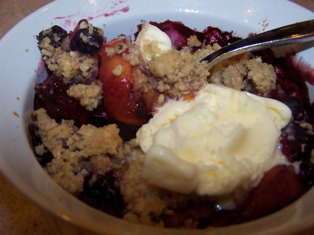 Common Grill Peach, Blueberry and Blackberry Cobbler. Photo by Cooks4_6