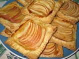 Farmhouse Apple Tarts. Photo by grapefruit