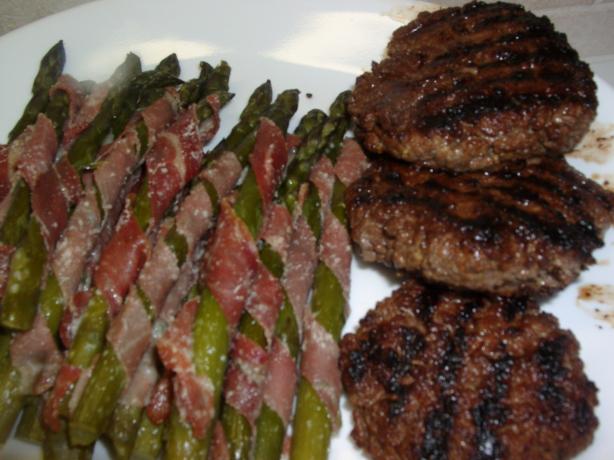 Roasted Prosciutto-Wrapped Asparagus. Photo by sloe cooker
