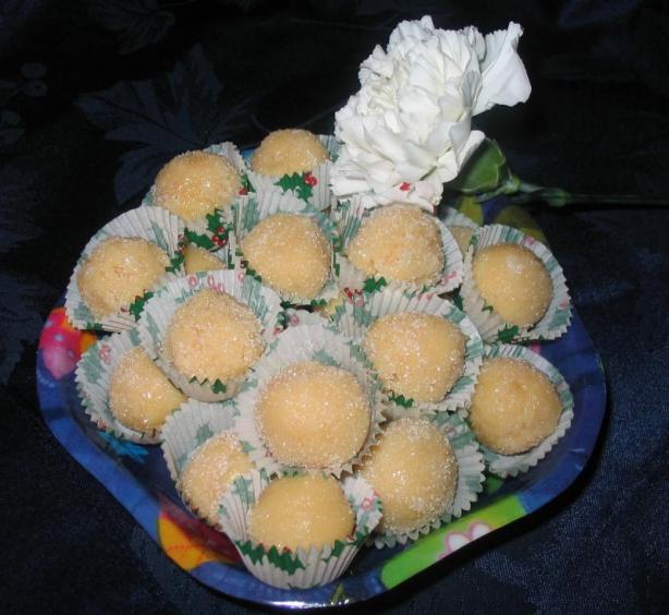 Beijinho De Coco (Brazilian Coconut Balls). Photo by Lorrie in Montreal