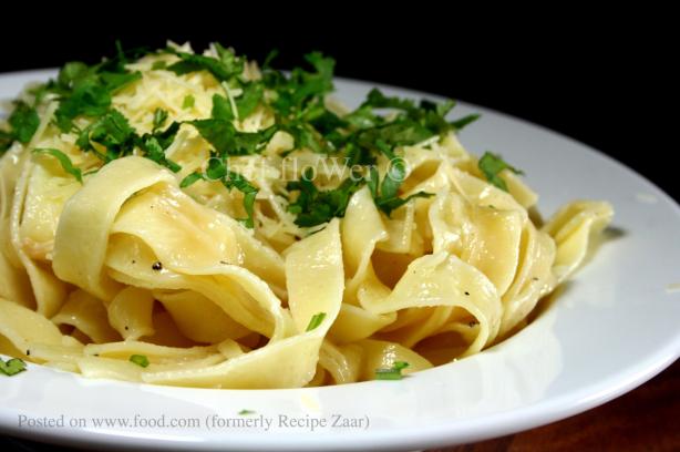Garlic Pasta. Photo by Chef floWer