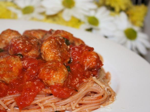 Spaghetti With Chicken Meatballs. Photo by **Jubes**