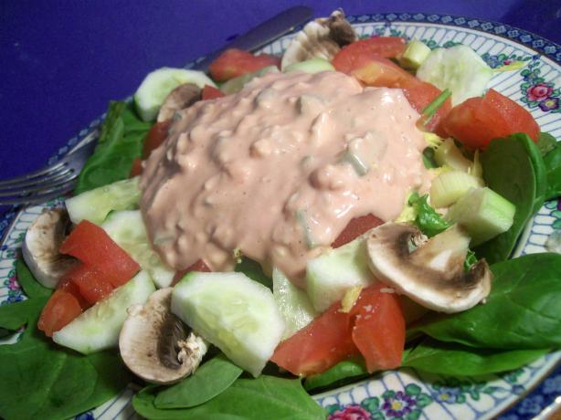 Splendid Lettuce Salad With Thousand Island Dressing. Photo by Sharon123