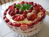 Gladys' Angelic Strawberry Dessert