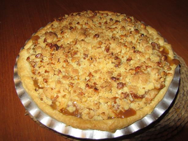 Butter Rum Walnut Apple Pie. Photo by Kilvroch