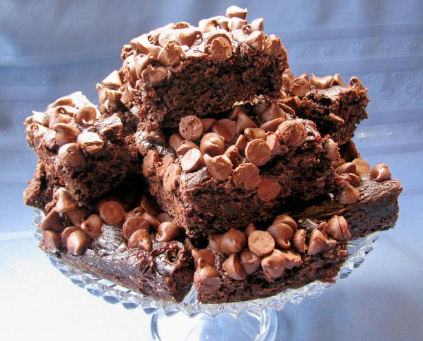 Chocolate Chip Cake. Photo by lazyme