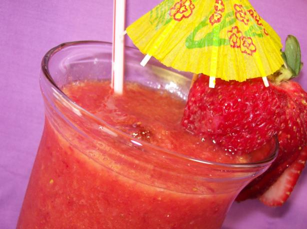 Sommer's Slushy Strawberry Mandarin Brain Freeze. Photo by Chef shapeweaver &copy;
