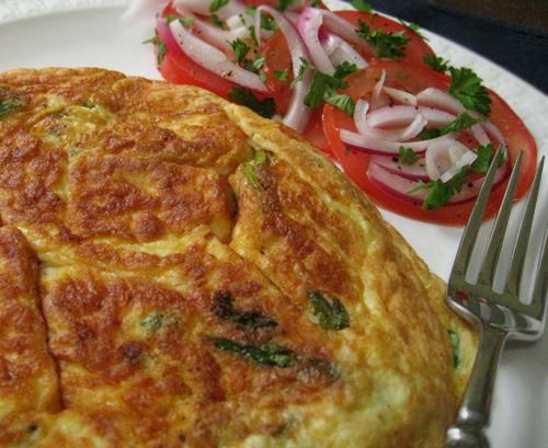 Asparagus & Fontina Frittata W/Sliced Tomato & Red Onion. Photo by Caroline Cooks