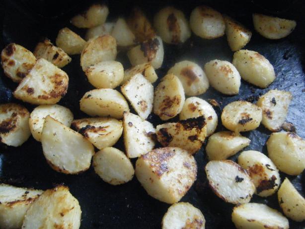" Skordy" New Potatoes W/Rosemary Lemon & Olive Oi. Photo by cakeinmyface